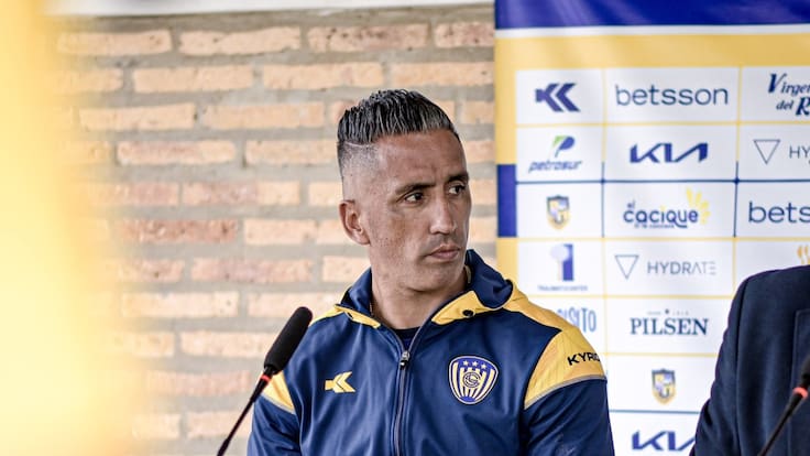 Lucas Barrios explica por qué decidió iniciar su carrera como DT en Paraguay: “Nos hemos preparado mucho para esto”