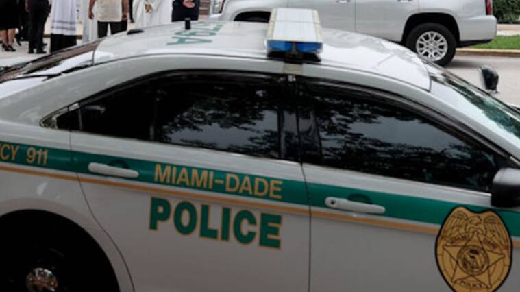 ¡Insólito! Hombre asaltó tienda usando repelente para osos en Miami