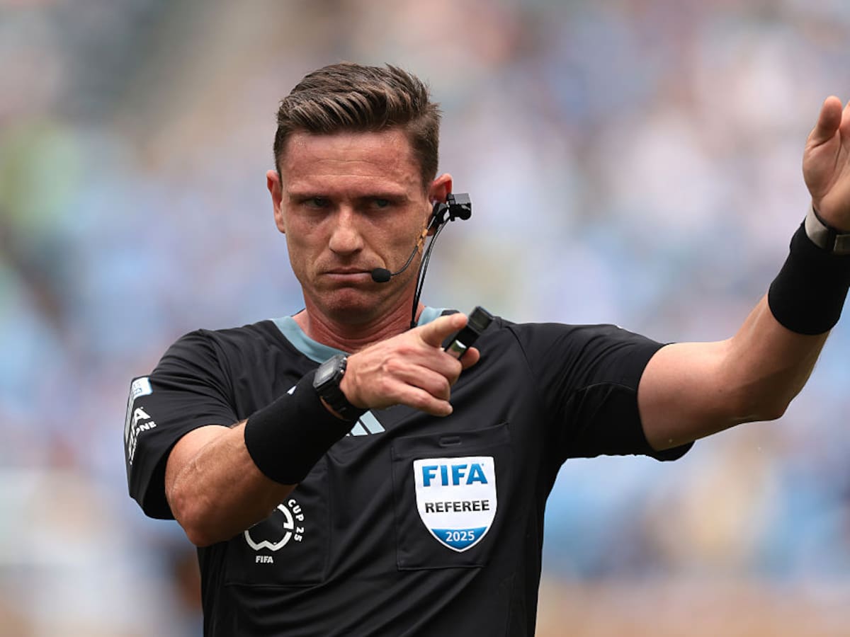 De amarilla fácil y activó inédito protocolo FIFA: ¿Quién es el árbitro designado para el choque de la U con Alianza?