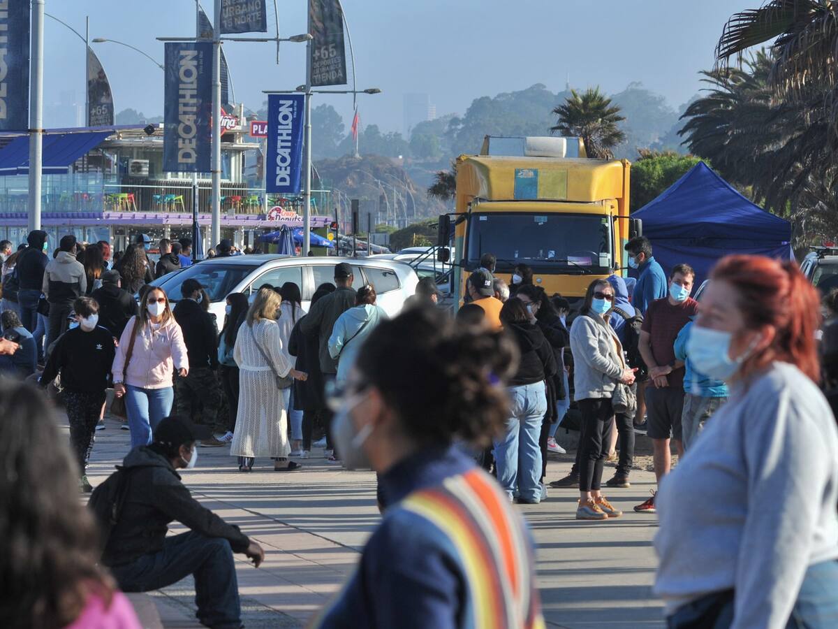 Balance covid del 14 de febrero: casos bajan respecto al lunes pasado, pero fallecidos son 108 en las últimas 24 horas