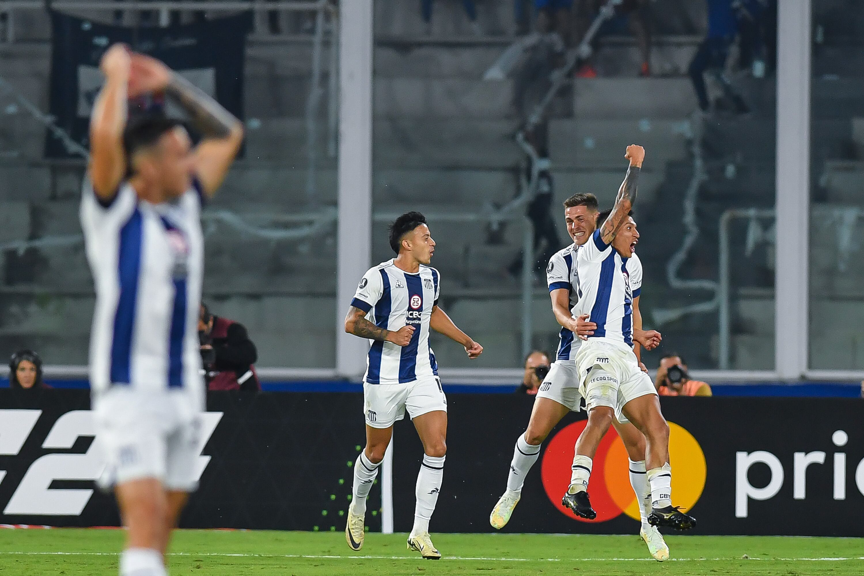 Matías Catalán fue titular en la sólida victoria de Talleres sobre Sao Paulo | Getty Images