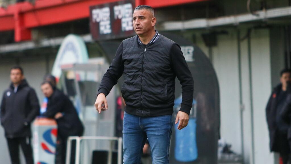 Hinchas de Ñublense emprenden campaña para bautizar una calle con el nombre de Jaime García