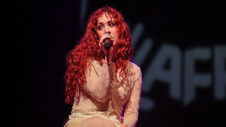 “Chappell marcó a la generación LGBT”: los fanáticos chilenos hablan de la presentación de Chappell Roan en Lollapalooza Chile 2026