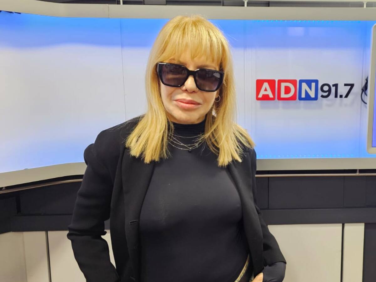 Reconocida actriz argentina Cecilia Roth detalla el arribo a Chile de “La Madre”, obra que la enfrentó a Javier Milei