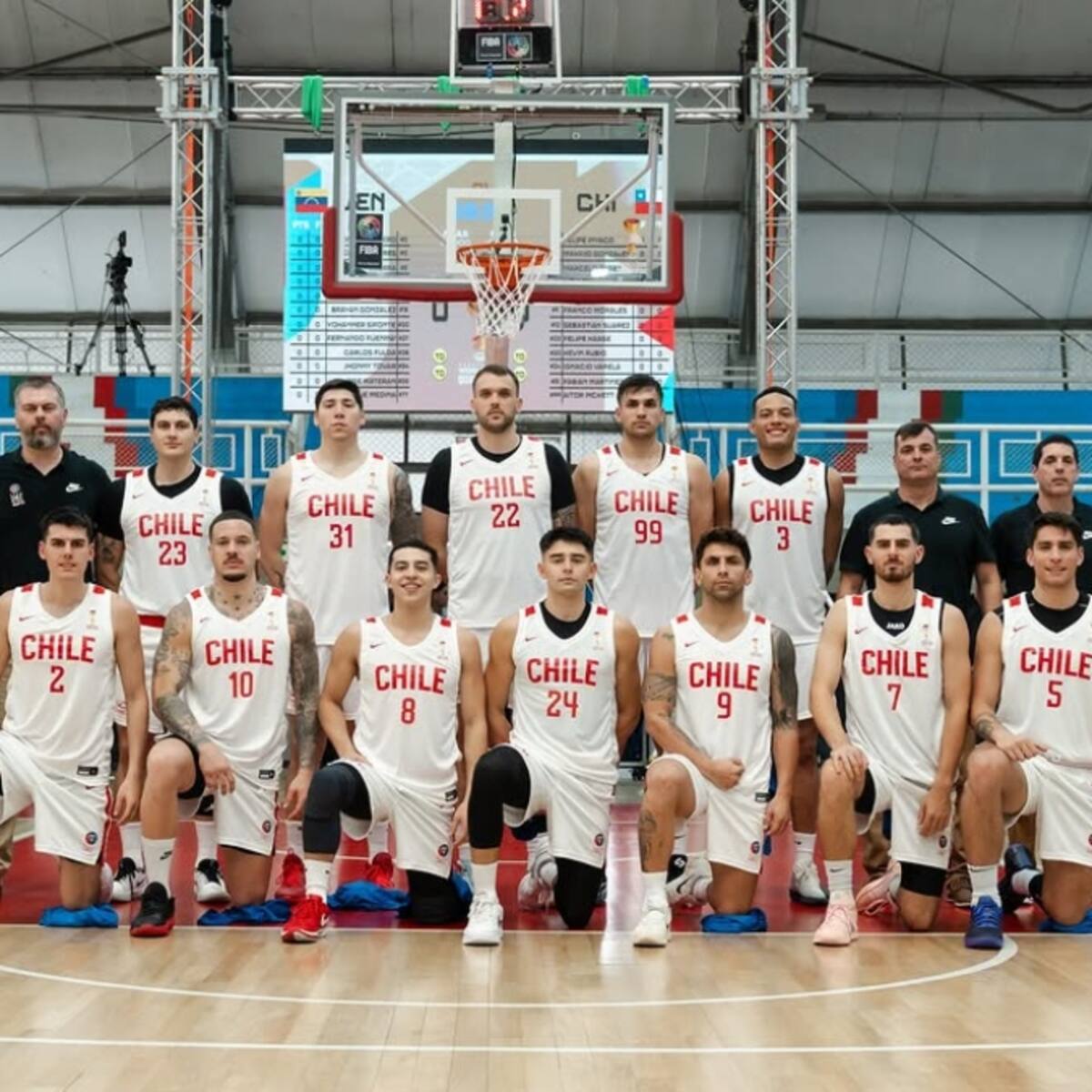 “Nos vamos a parar contra LeBron o el que venga, no iremos a sacarnos fotos; esa es la mentalidad que tenemos”