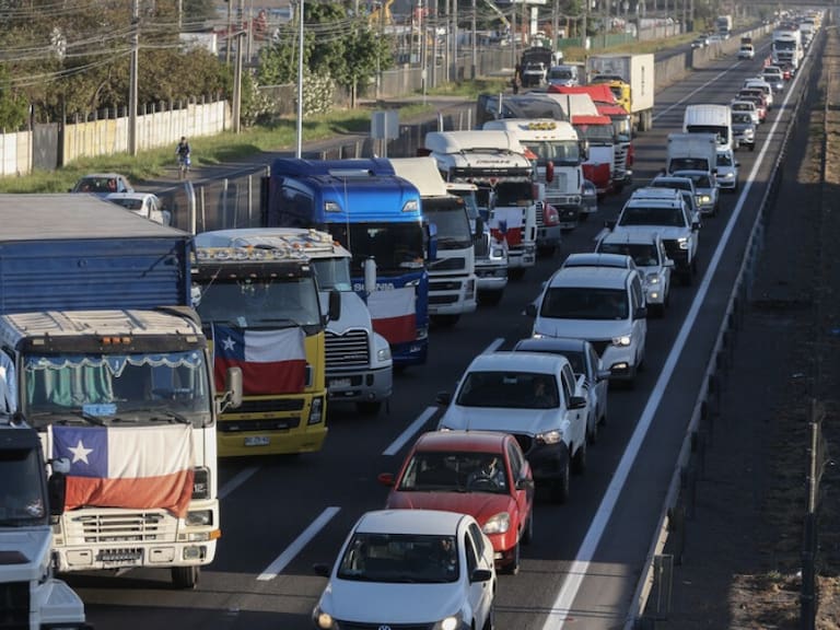Paro de camioneros: se han interpuesto 31 querellas por Ley de Seguridad del Estado y van 12 detenidos