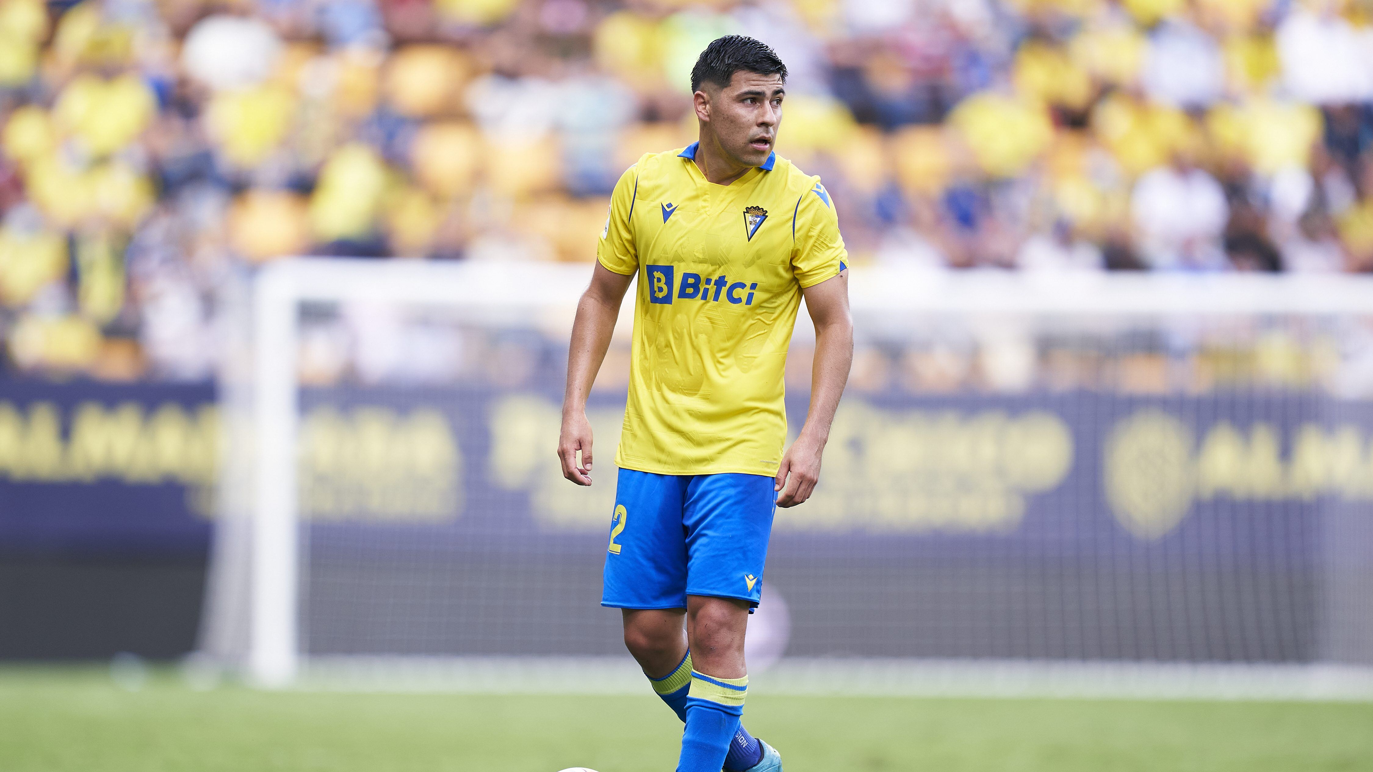 Tomás Alarcón y el Cádiz se salvan del descenso en La Liga