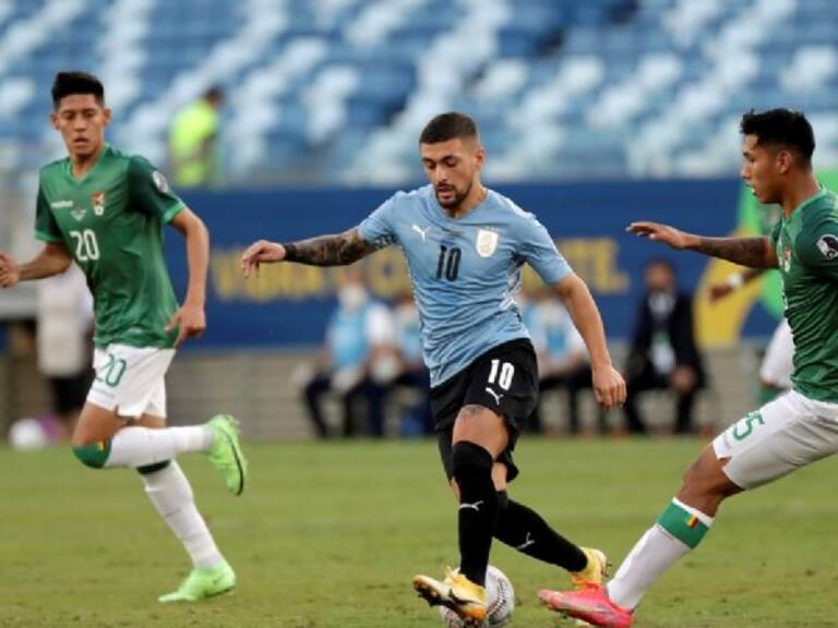 Uruguay tumbó a Bolivia en la penúltima jornada del Grupo A y clasificó a los cuartos de final de la Copa América