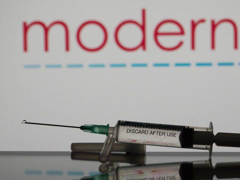 vacuna Moderna virus respiratorio sincitial