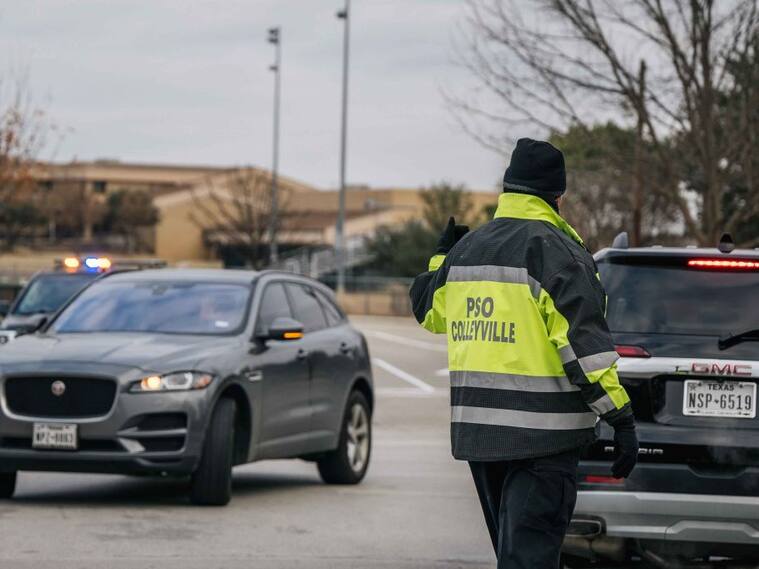 Policías y el FBI concurren a la sinagoga donde hay rehenes en Colleyville