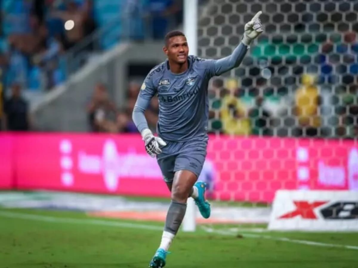 “Puede ser su última oportunidad”: la UC apelará al tercer arquero de Gremio para mejorar su plantel