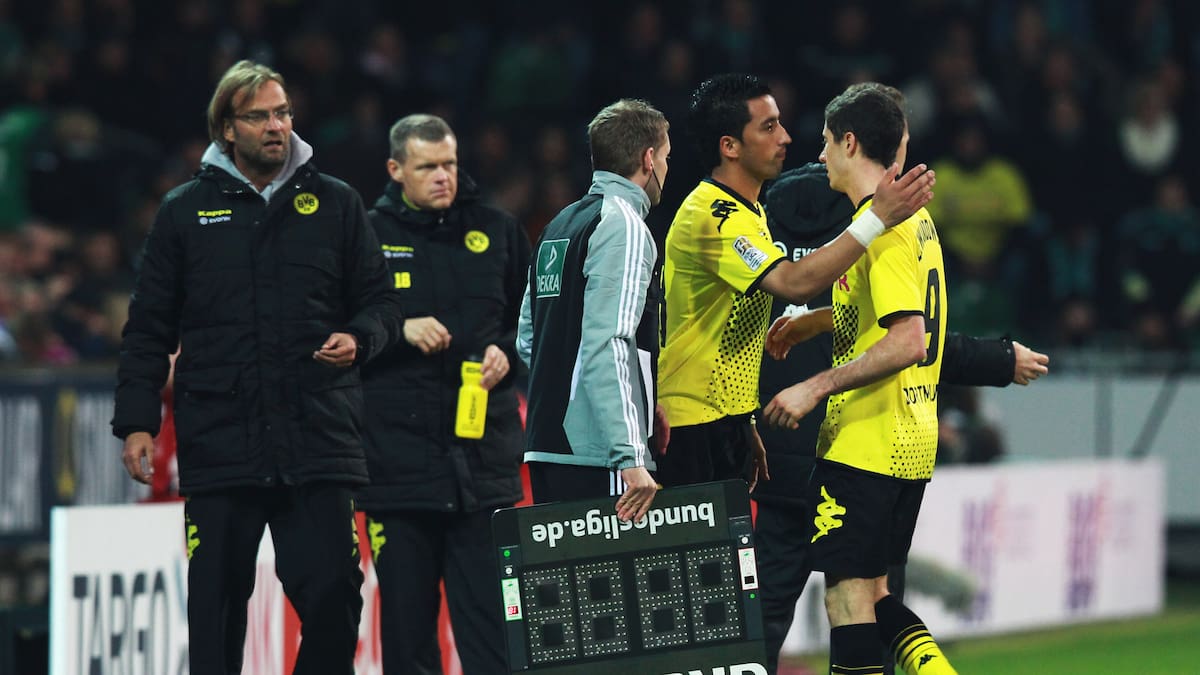 Sale a la luz dura pelea entre Lucas Barrios y Robert Lewandowski en el Borussia Dortmund: “¡Le pegó en la cara!”