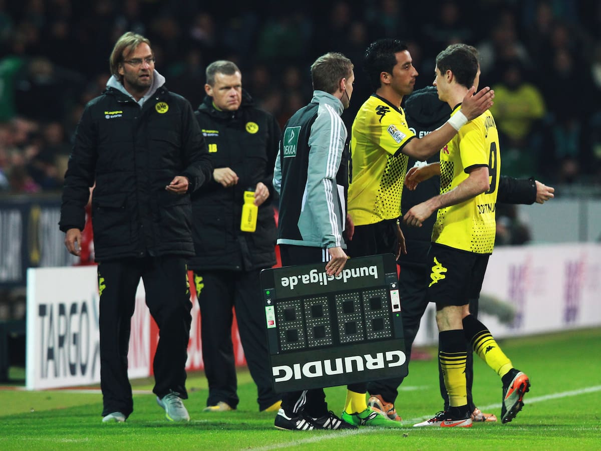 Sale a la luz dura pelea entre Lucas Barrios y Robert Lewandowski en el Borussia Dortmund: “¡Le pegó en la cara!”