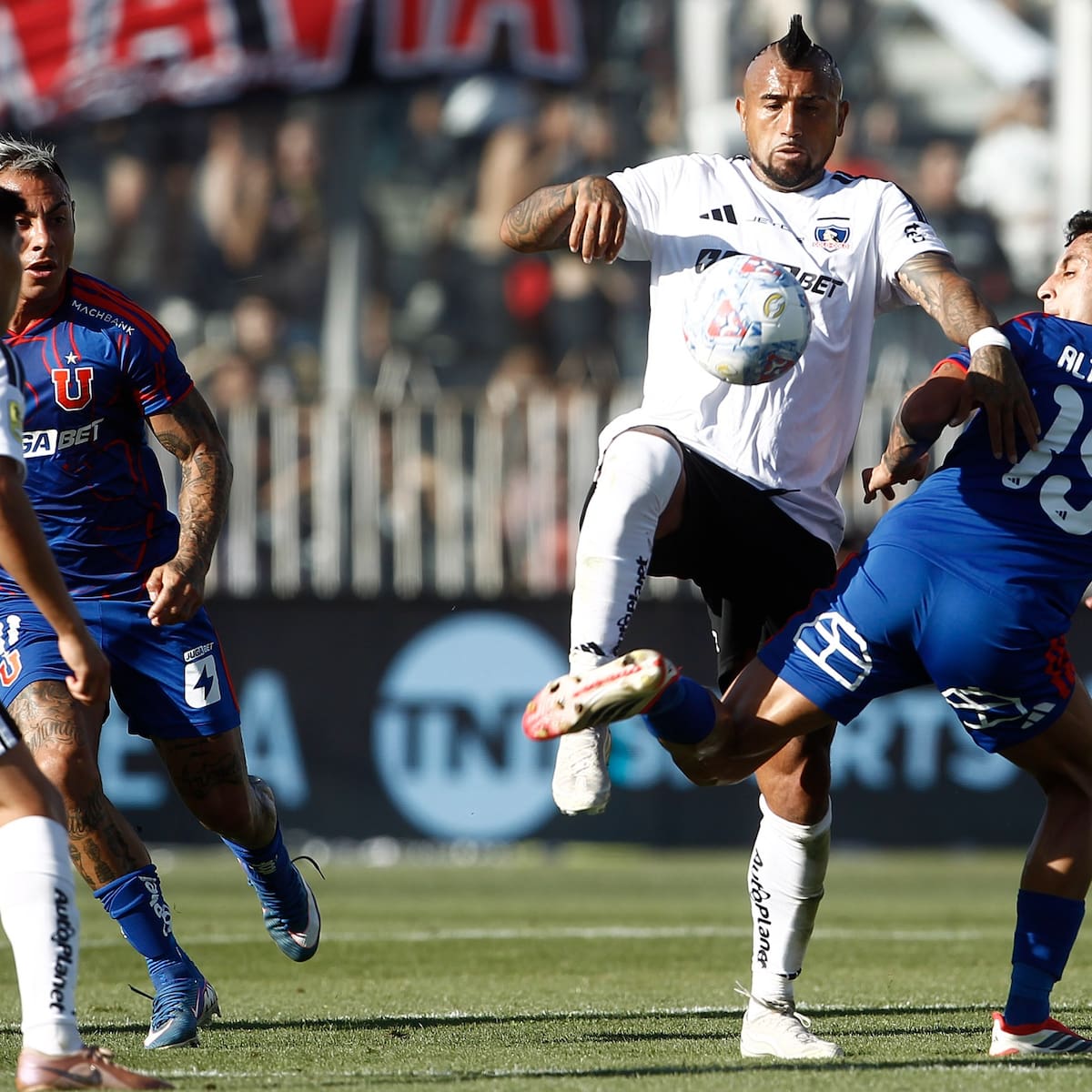 Se confirma la peor noticia para Colo Colo en la previa del Superclásico ante la U: decisión final