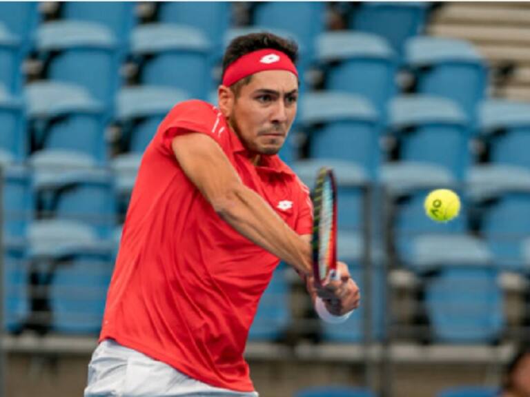 Alejandro Tabilo sufrió duro traspié en su debut en el ATP 250 de Los Cabos