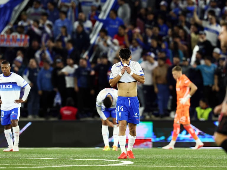 El cruce de Garnero con Roldán y cánticos contra la dirigencia: el lado B de la eliminación de la UC de la Copa Libertadores