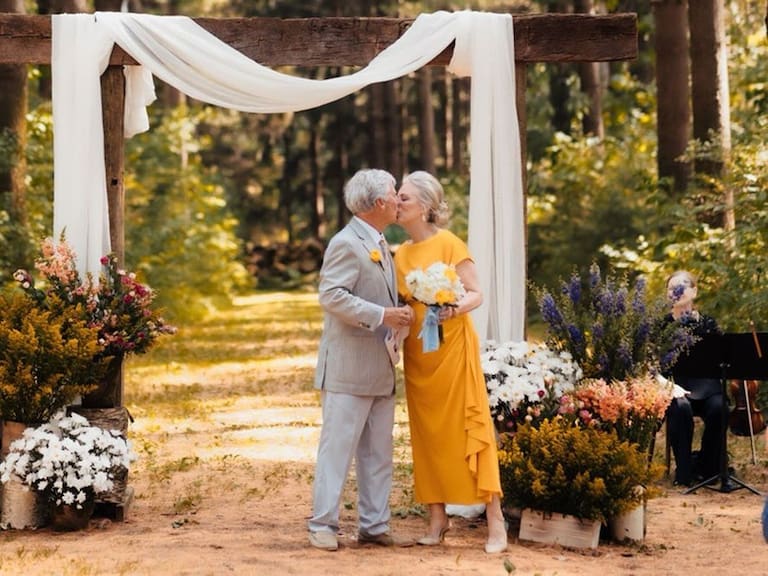 Querida actriz de “Malcom” se reencuentra con su primer amor y se casan después de 50 años