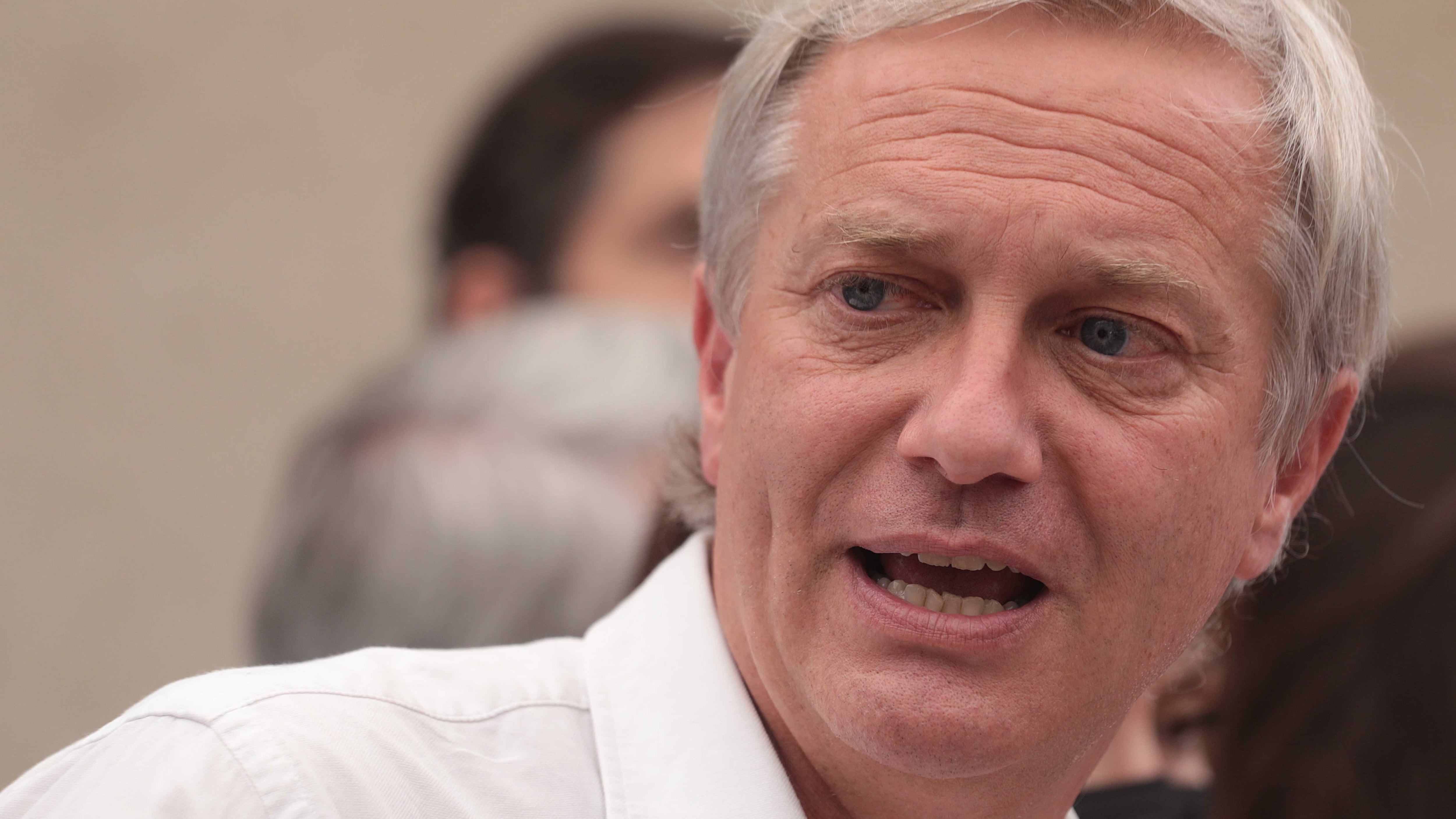16 de diciembre del 2021/SANTIAGOJose Antonio Kast, candidato Presidencial, durante un punto de prensa al finalizar una reunión con representantes de los distintos gremios de las pequeñas y medianas empresas, Multigremial, Asech, Conapyme y emprendedores donde abordaron las demandas de los cientos de Mipymes que han sido golpeados por el estallido delictual y la pandemia a nivel nacional.
FOTO: SEBASTIAN BELTRAN GAETE/AGENCIAUNO