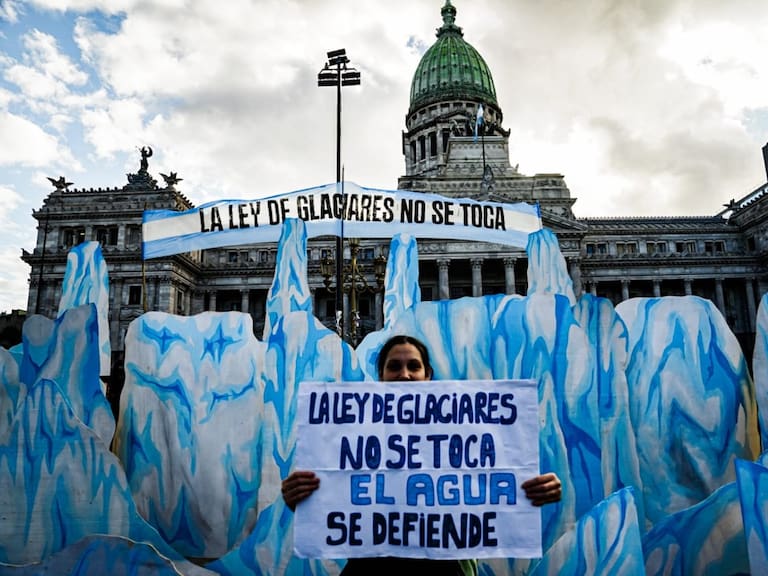 Golpe ambiental: Argentina aprueba un proyecto de ley que flexibiliza la protección de sus glaciares