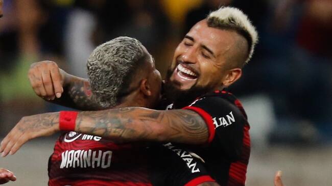 Arturo Vidal suma otra titularidad en triunfo de Flamengo frente a Cuiabá