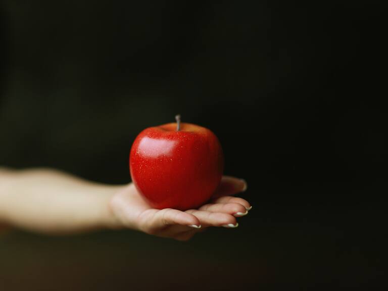 Estos son los sorprendentes beneficios de comer una manzana todos los días
