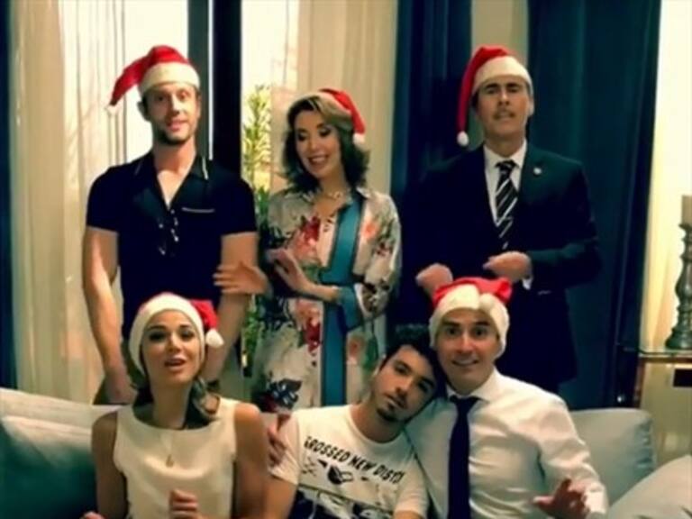 El oscuro y divertido saludo de Navidad de la familia Vial de «Pacto de Sangre»