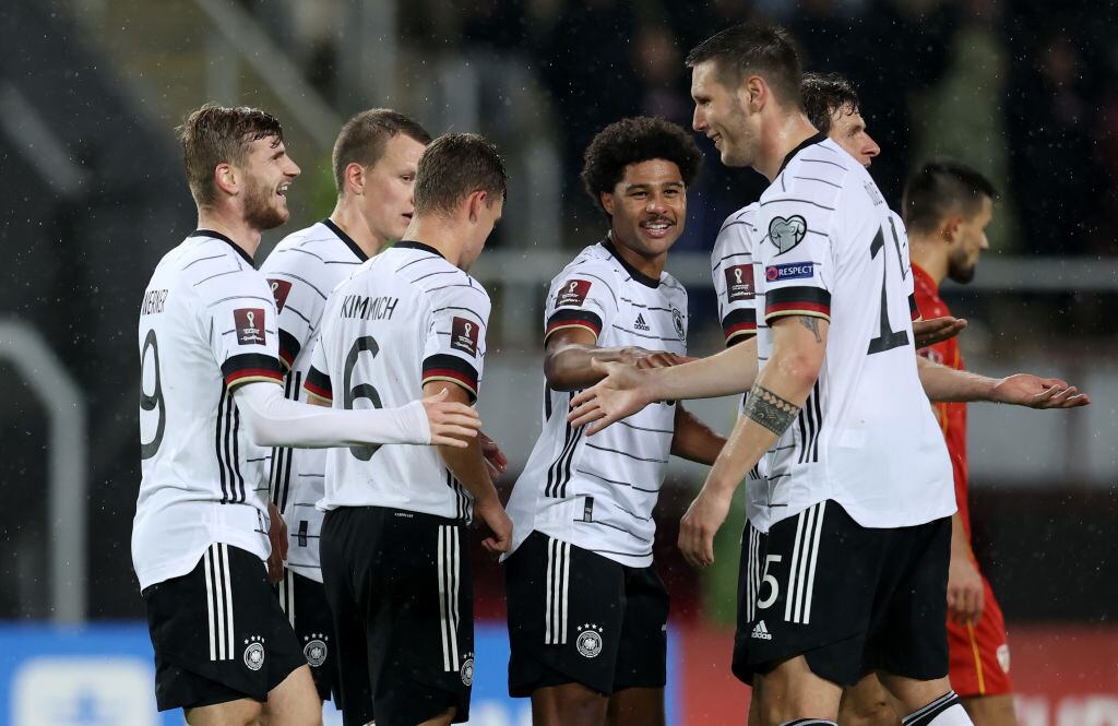 Niklas Süle celebra con sus compañeros un gol de Alemania