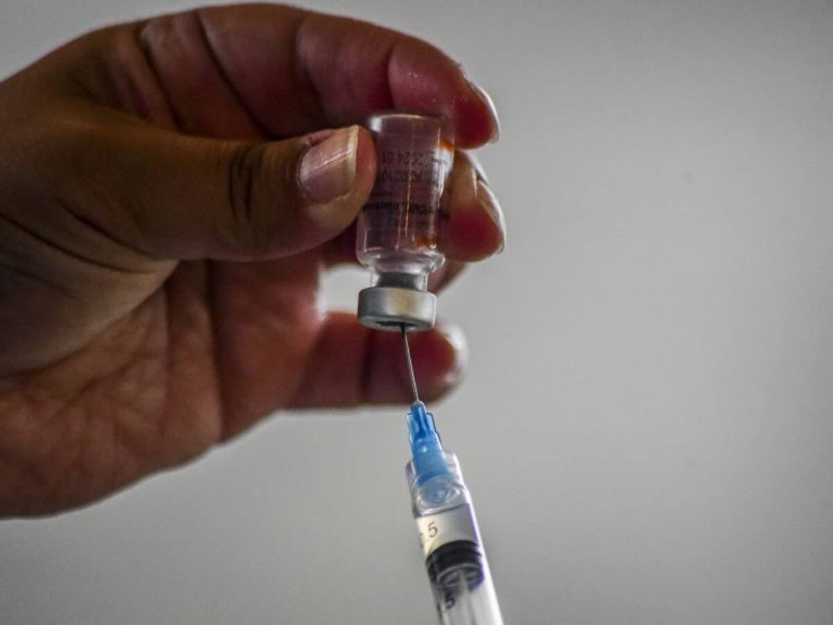 Vacunación contra el covid-19: lanzan campaña para incentivar la inoculación de la dosis de refuerzo