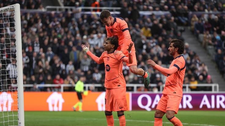 Con un insólito y agónico penal: Barcelona sale con vida de su visita al Newcastle por los octavos de Champions League