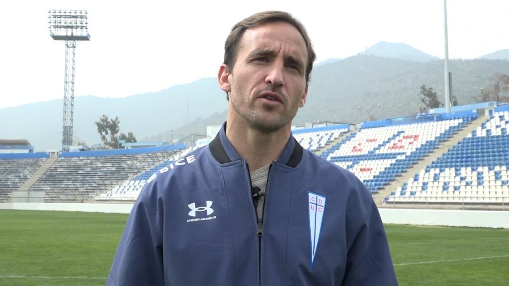 José Pedro Fuenzalida aguarda por jugar su último Clásico Universitario: "Es muy especial, trato de disfrutar estos partidos"