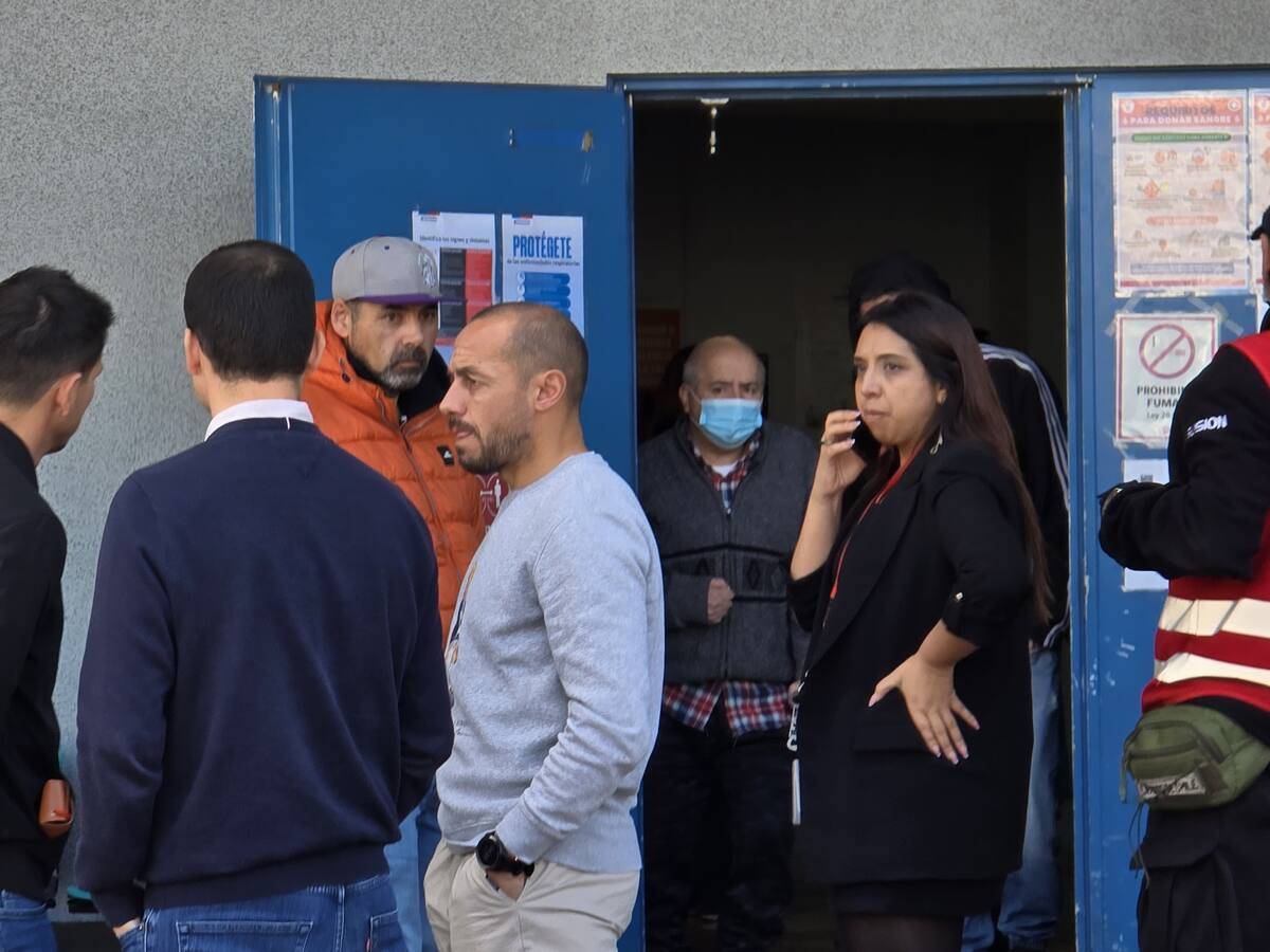 Plantel y directivos de la U visitaron a Cristóbal Campos: “Sabemos que es fuerte y va a salir adelante”