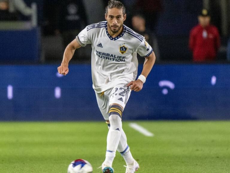 Martín Cáceres se suma a las bajas de Uruguay para el debut ante Chile en las clasificatorias al Mundial 2026