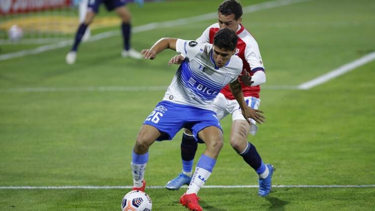 5 de Mayo del 2021/SANTIAGOMarcelino Núñez(c) ,durante el partido valido por el grupo F de la Copa Conmebol Libertadores 2021, entre Universidad Catolica vs Nacional, disputado en el Estadio San Carlos de Apoquindo.
FOTO:FRANCISCO LONGA/AGENCIAUNO