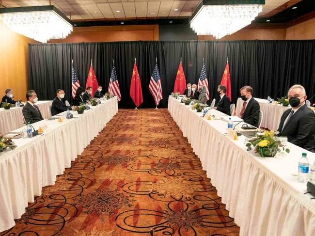 La cita entre altos funcionarios de China y EEUU en Alaska