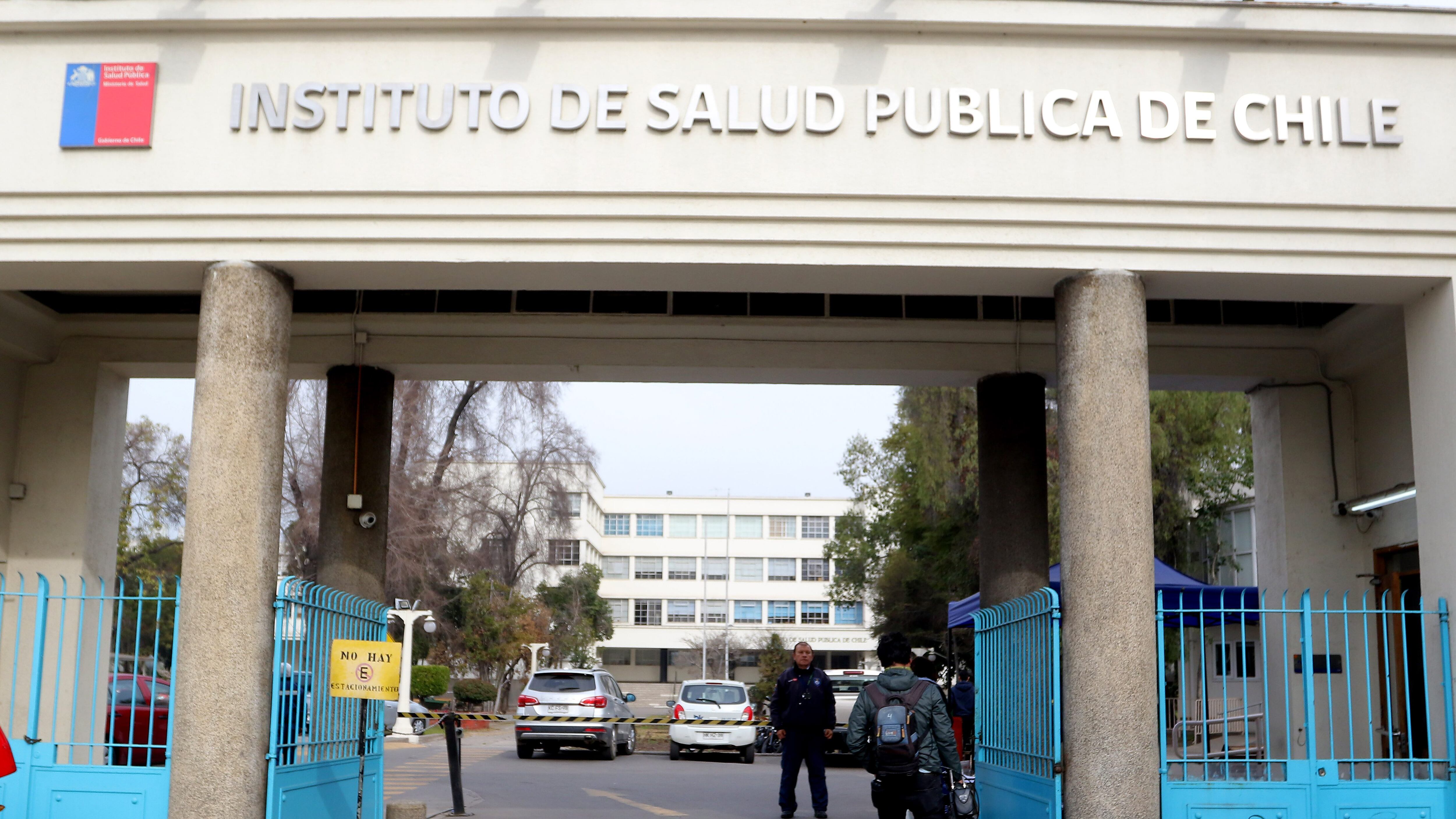 ISP autorizó el uso de la vacuna de Pfizer en Chile