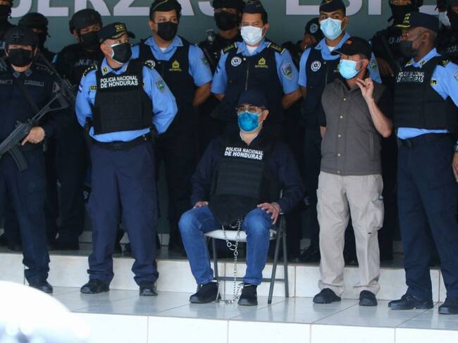 El expresidente hondureño Juan Orlando Hernández tras ser capturado
