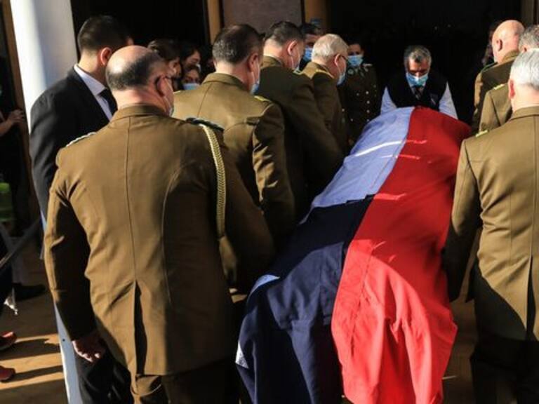 Padre de carabinero asesinado en PAC emplazó a las autoridades en el responso fúnebre de su hijo