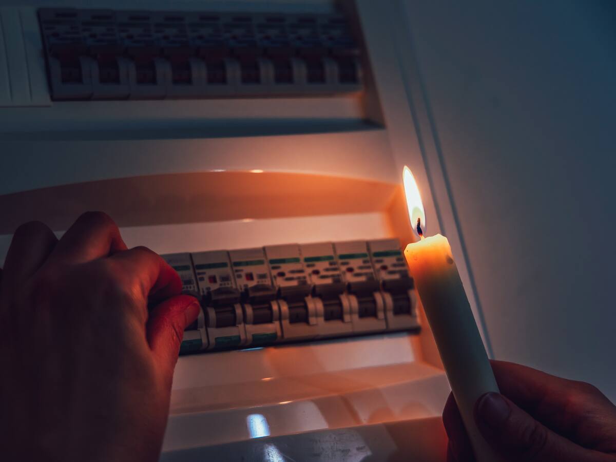 Corte de luz en Santiago este jueves 12 de marzo: Enel confirma interrupciones de hasta 8 horas en cinco comunas