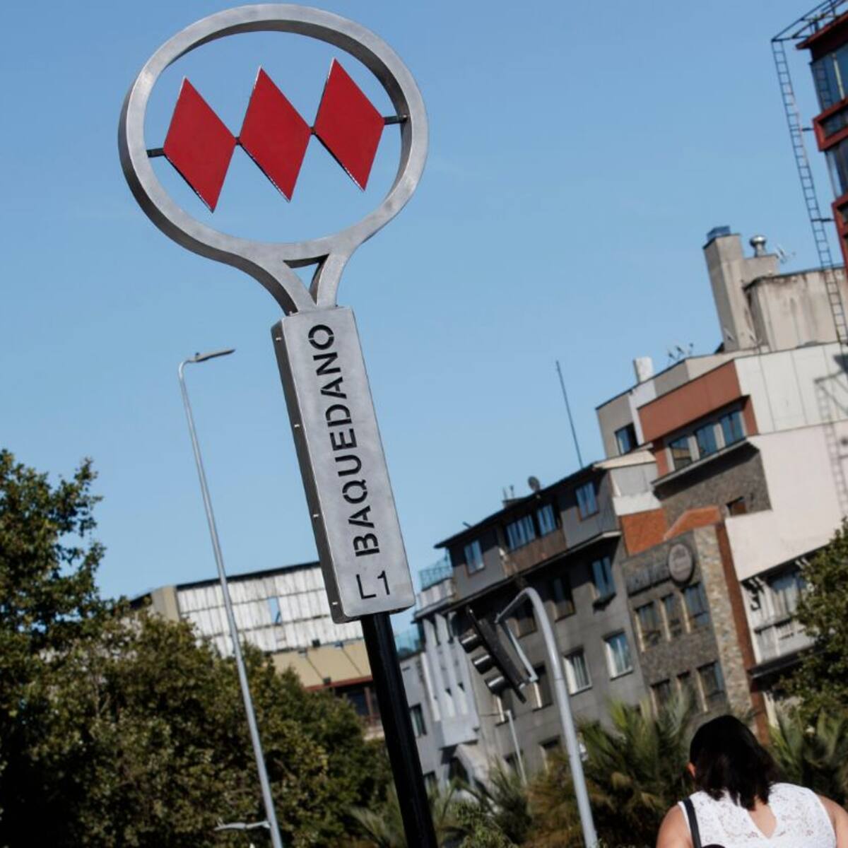 Metro de Santiago restablece servicio en estaciones de Línea 1: así funciona la red hoy lunes