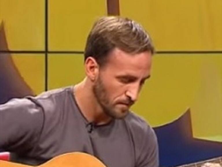 José Pedro Fuenzalida se lució en programa de televisión tocando «Enter Sandman»