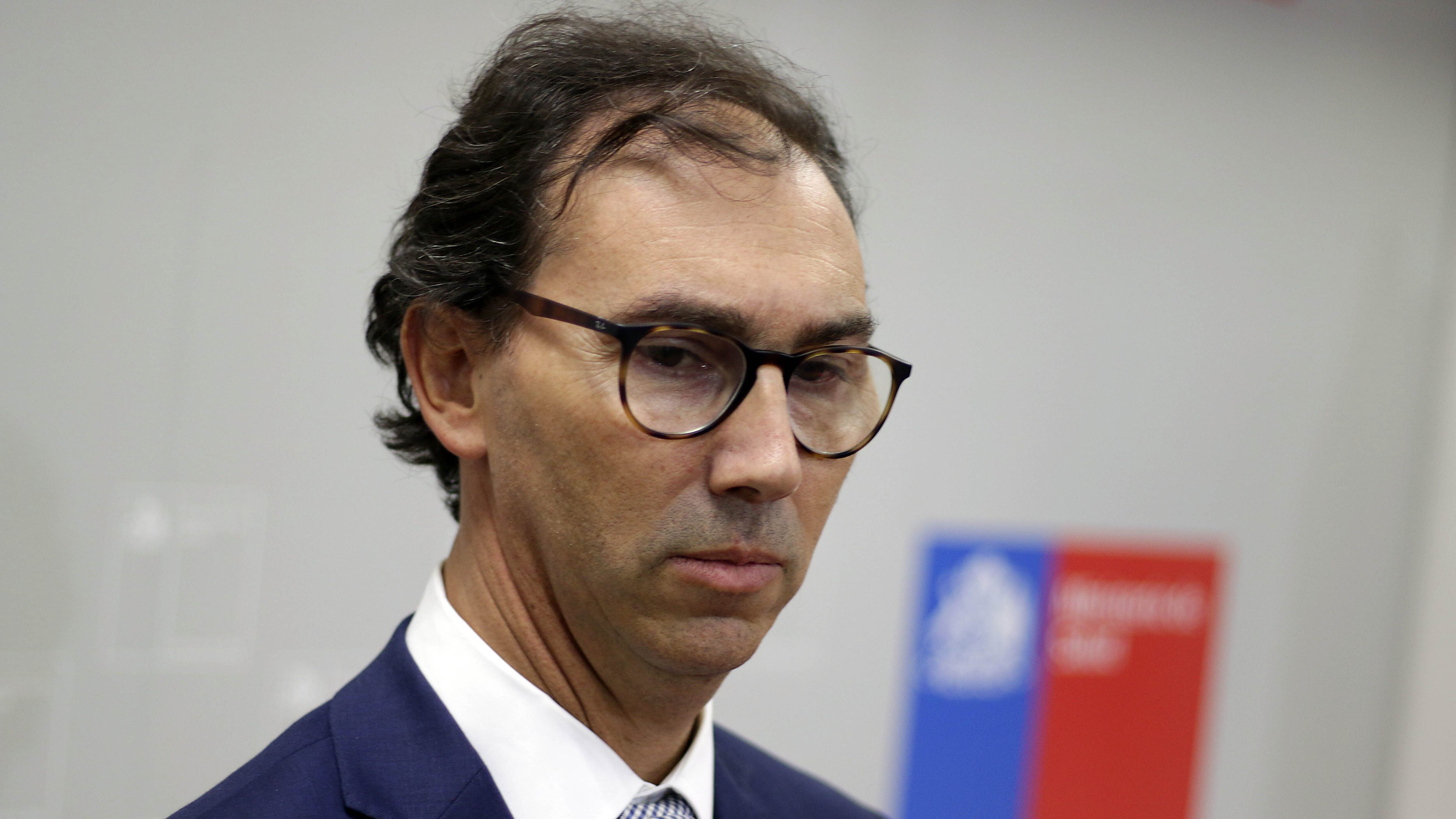 13 de Marzo de 2020/SANTIAGOEl ministro de Educacin, Ral Figueroa, durante en el punto de prensa en el Ministerio de Salud, para anunciar la puesta en cuarentena del colegio Saint George, por varios casos de coronavirus entre la comunidad
FOTO: FRANCISCO CASTILLO/AGENCIAUNO