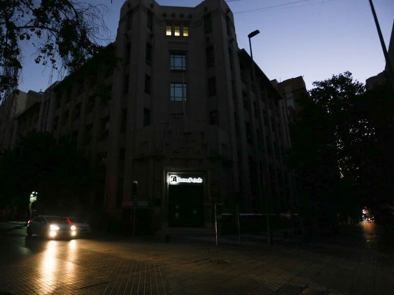 Corte de luz: cómo reclamar si mi casa fue afectada y en qué casos corresponden indemnizaciones