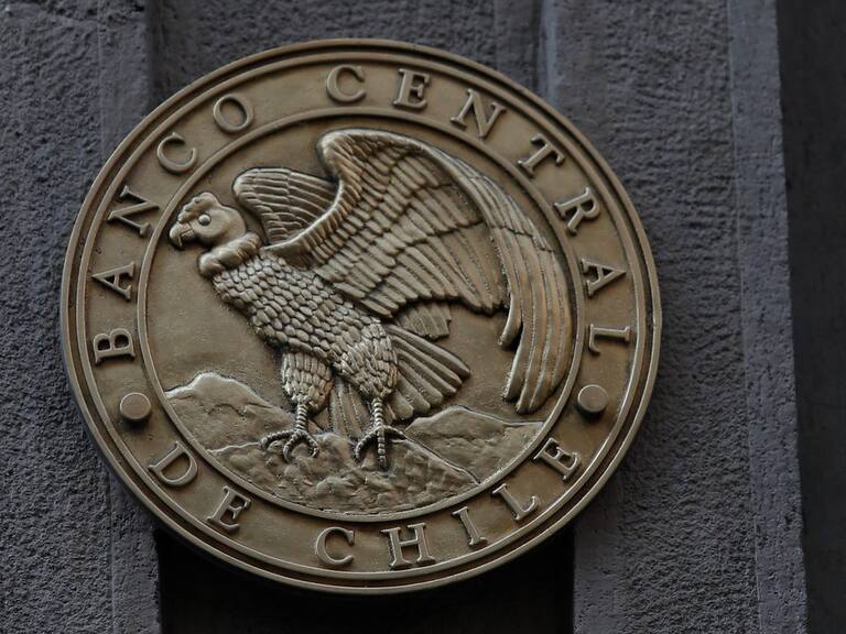 Banco Central solicitó crédito al FMI para Chile por más de US$23 mil millones