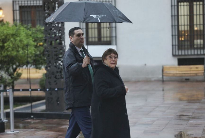 Michelle Bachelet en La Moneda / Foto: Agencia Uno