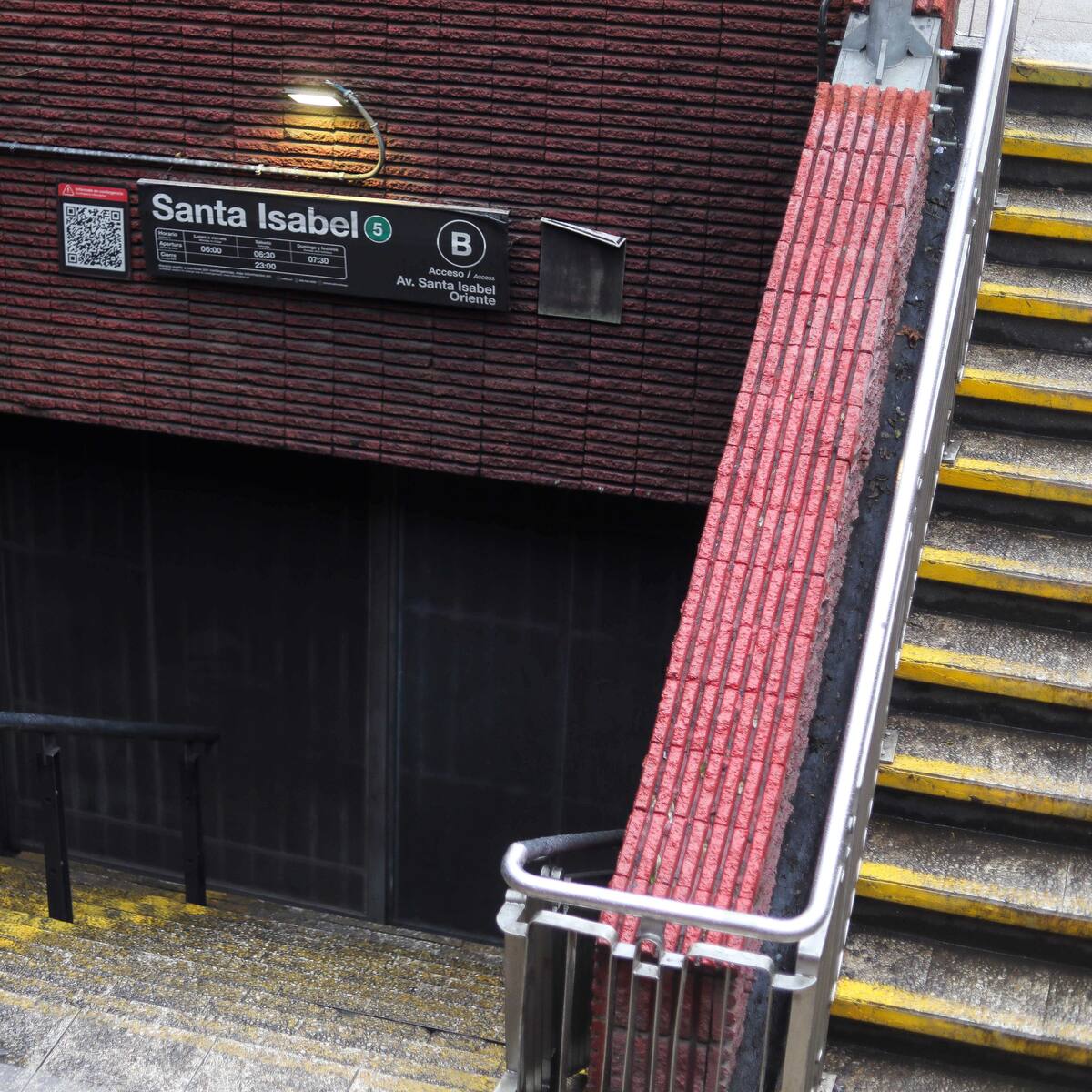 Después de una semana cerrada: Metro reabre este martes la estación Santa Isabel tras incendio en tren de Línea 5