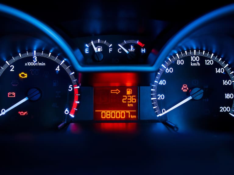 ¿Vas a comprar un auto usado? Este es el kilometraje que debería tener el vehículo según sus años de uso