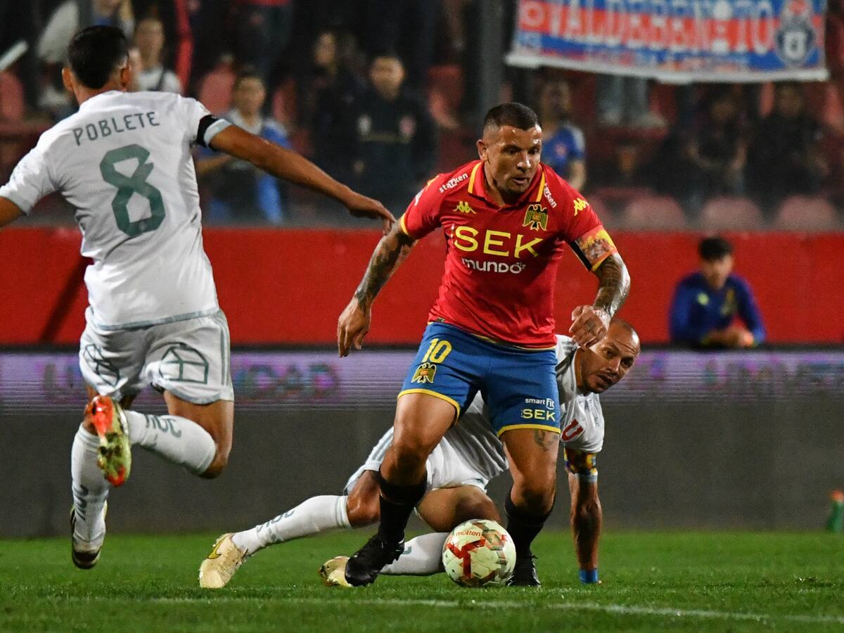 “Te voy a salir a matar en la prensa, canchero de mie...”: Árbitro acusa graves insultos de Emiliano Vecchio tras duelo entre Unión Española y la U
