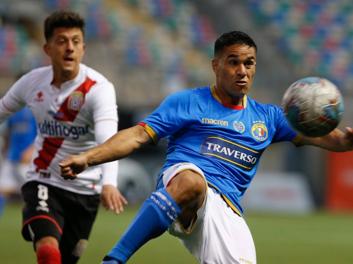 Audax Italiano y Curicó Unido igualaron en discreto partido marcado por el retorno de Holgado
