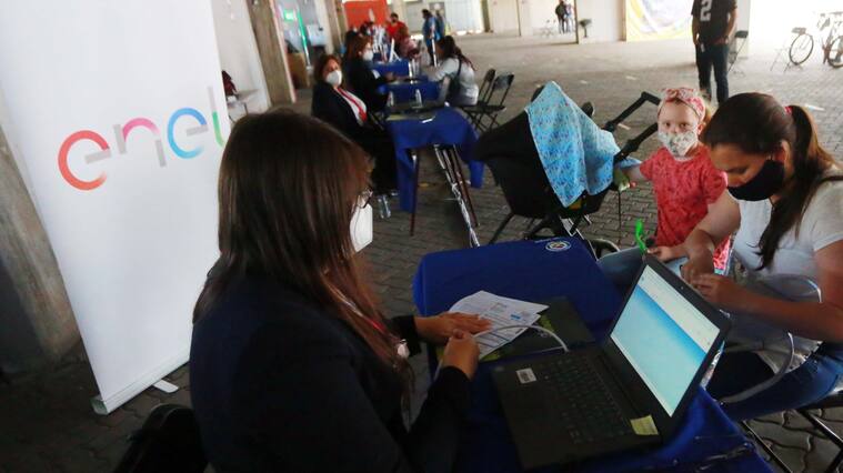 Enel amplió los beneficios para los deudores por la pandemia del coronavirus