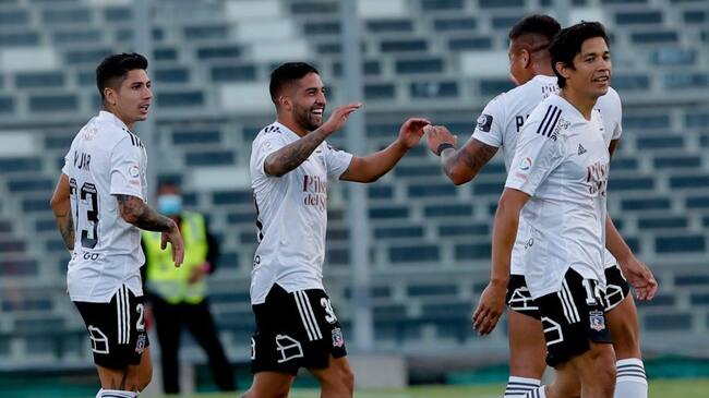 31 de Enero del 2021/SANTIAGOIgnacio Jara(c) celebra su primer gol y el 1 a 1 de Colo Colo ,durante el partido valido por la Vigésimo Sexta fecha del Campeonato Nacional AFP PlanVital 2020, entre Colo Colo vs Unión La Calera, disputado en el Estadio Monumental.
FOTO:FRANCISCO LONGA/AGENCIAUNO